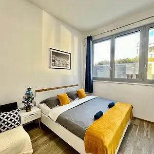 Vit - Parkování Zdarma - O2 Arena Apartmán