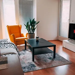 U Metra, 4 Hoste, Parking Free, Blizko O2 Arena Apartmán